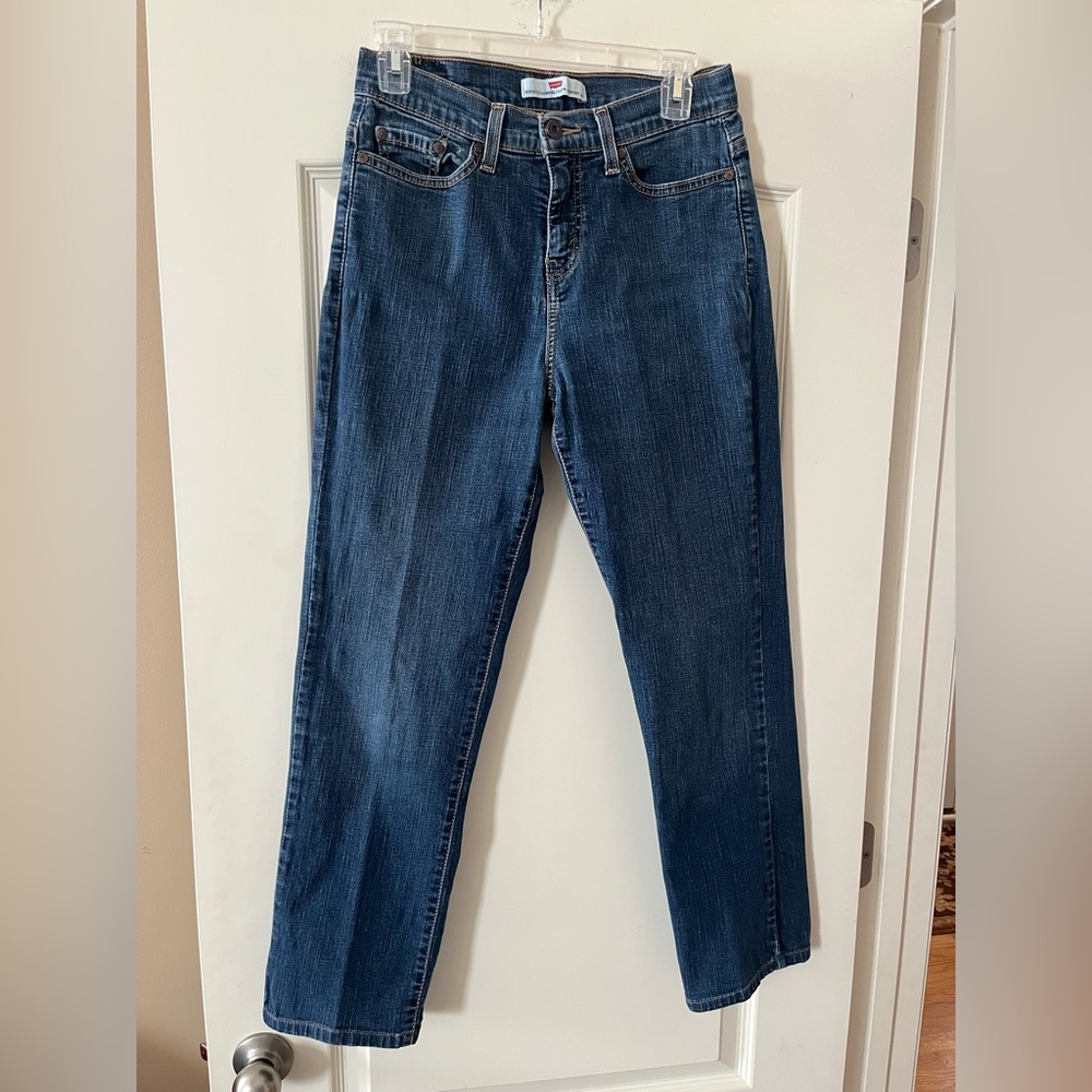 Levi’s Classic Blue Slimming 512 Straight Leg Denim Jeans Women’s Size 8